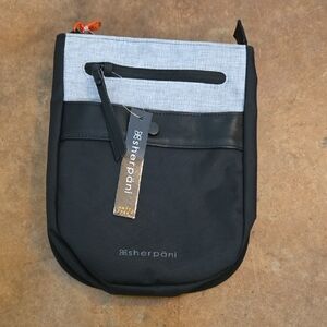 Sherpani Two-Tone Black and Gray Messenger Bag
